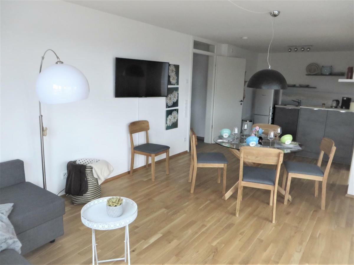 Bodensee Luxus Ferienwohnung Claudia 3 Friedrichshafen Bagian luar foto